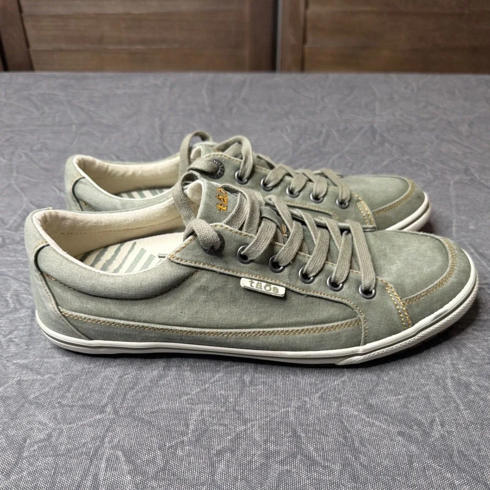 Taos Sneakers Womens 9 Moc Star Sage Green Canvas Lace Up MST-13482A EXCELLENT